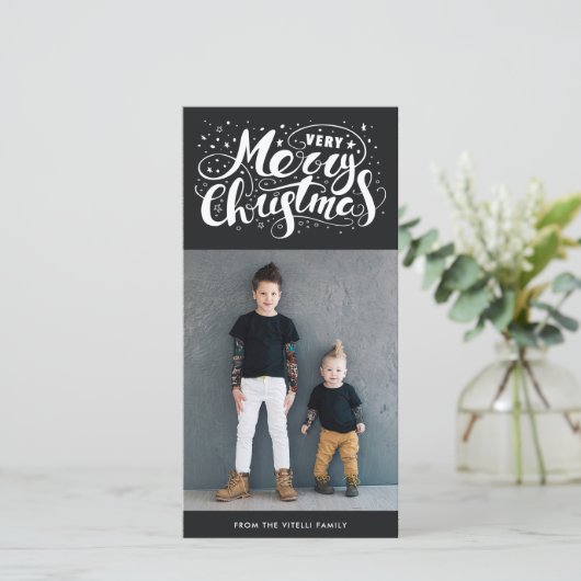 Zeer vrolijk kerst fotokaartje | Gedempt zwart Feestdagenkaart (Staand voorkant)