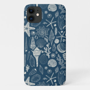 Zeeschalen op donkerblauw iPhone 11 hoesje