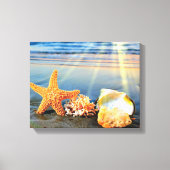Zeeschelpen en zeesterkreeft op het strand canvas afdruk (Voorkant)