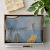 Zeeschelpen en zeesterkreeft op het strand tissuepapier (Geschenk)