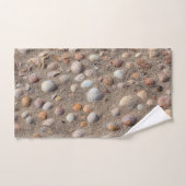 Zeeschelpen op het strand bad handdoek (Handdoek)