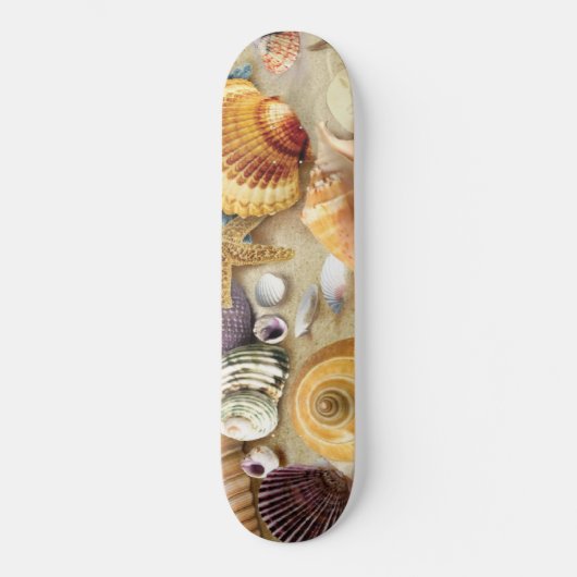Zeeschelpen op het strand skateboard (Voorkant)