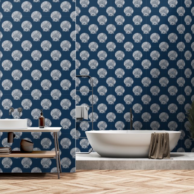 Zeeschelpen Wit op Donkerblauw Strand Wallpaper Behang (Badkamer)