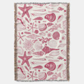 Zeeshells in Viva Magenta - Kleur van het jaar 202 Deken (Voorkant Verticaal)