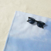 Zeilboot op het water strandlaken (In situ)