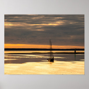 Zeilboot over de zonsopgang poster
