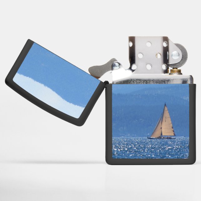 Zeilboot Pocket Lighter (Geopend)