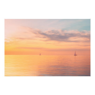 Zeilboten bij zonsondergang, kalme oceaan en horiz foto afdruk
