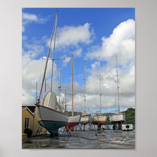 Zeilboten in droogdok in Antigua Canvas Print (Voorkant)