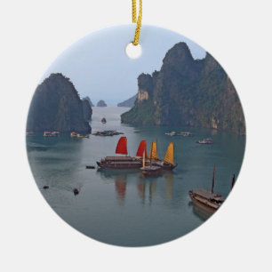 Zeilboten in Ha Long Bay - Vietnam, Azië Keramisch Ornament