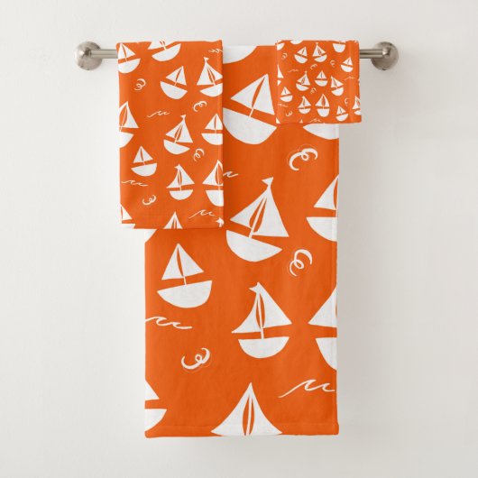 Zeilboten Pattern Red White Bad Handdoek (Insitu)