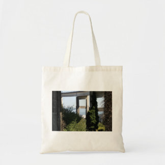 Zeilen onder de brug tote bag