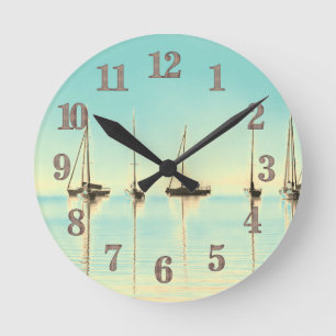 Zeilen op een zonnige dag Wall Clock Ronde Klok