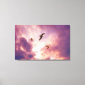 Zeilen vliegen in een zonnehemel canvas afdruk (Voorkant)