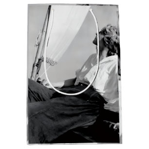 Zeilende vrouw (Veronica Lake) zwart-wit foto Medium Cadeauzakje