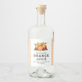 Zelfgemaakt oranje sap met sinaasappels en bladere likeurfles etiket (Voorkant)