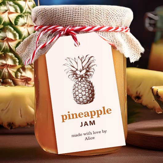 Zelfgemaakte ananas jam met aangepaste kleuren cadeaulabel