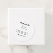 Zelfgemaakte donuts gemaakt met liefde en tekst to bedankjes labels (In situ)