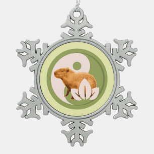 Zen Capybara Yin Yang Vreedzame Natuur Tin Sneeuwvlok Ornament