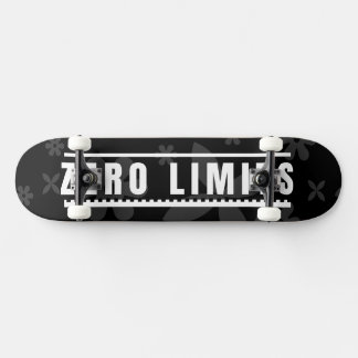 Zero Limits Donkere Bloemrijke Esthetische Naadloo Skateboard