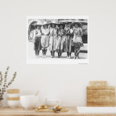 Zes cowmeisjes op Cheyenne Frontier Days. Poster (Keuken)