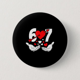 Zes Zeven 67 6 7 Kinderen 67 Meme handen grappige  Ronde Button 5,7 Cm