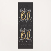 Zestig verjaardagsgoud en moderne zwart-wit yogamat (Voorkant)