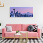 Zet Rainier op de achtergrond. Canvas Afdruk (Insitu (Woonkamer))
