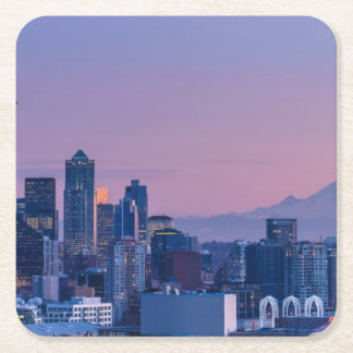 Zet Rainier op de achtergrond. Vierkante Kartonnen Onderzetter