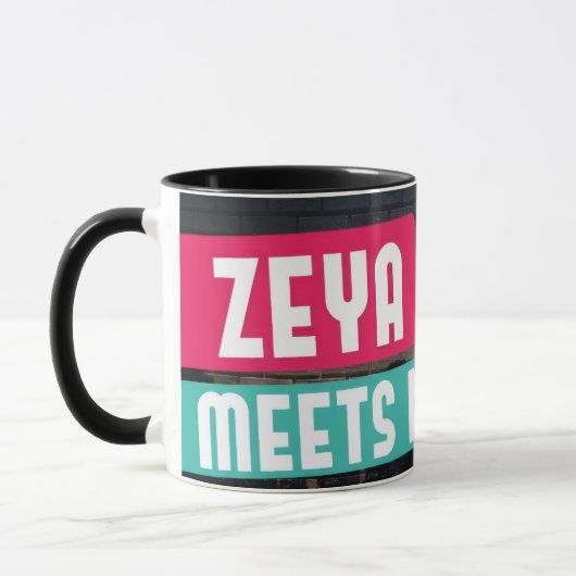 Zeya Meets NY Mug (Gauche)