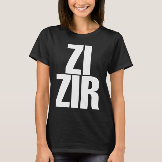 Zi Zir Big Obvious Nonbinary Pronouns T-shirt (Voorkant)