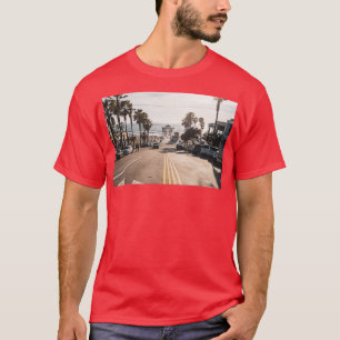 Zicht op de Manhattan Beach Pier vanuit beneden T-shirt