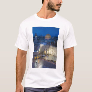 Zicht op het Westelijke Muurplein, late avond T-shirt