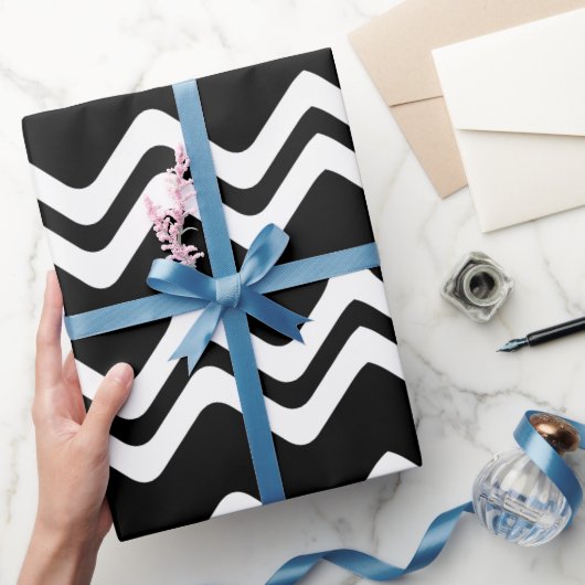 Zig Zag dubbel gekleurd lijnpatroon Cadeaupapier (Geschenken)