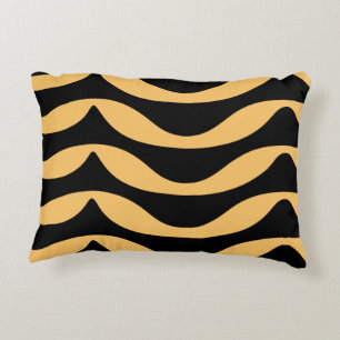 Zig zag lijnen met gouden patroon accent kussen