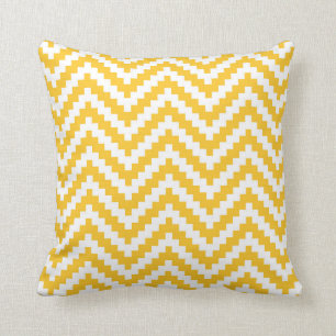 Zigzag Chevron Block Stripe in Canary Yellow Kussen