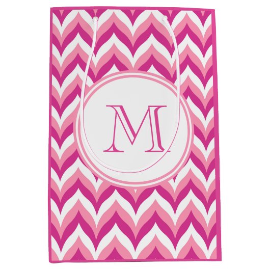 Zigzag Chevron Pattern, roze en witte zigzag Medium Cadeauzakje (Voorkant)