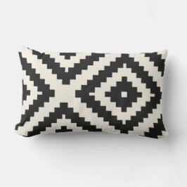 Zigzag Geometric Pattern Black and Cream Buitenkussen