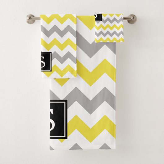 Zigzag patroon, Chevron, Geel, Grijs, Monogram Bad Handdoek (Insitu)