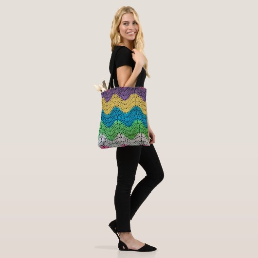 Zigzag Rainbow Haakontwerp Draagtas (Op model)