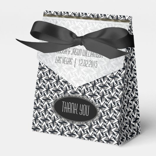 Zigzagy Black White Batik Party Favor Boxes Bedankdoosjes (Voorkant Zijde)
