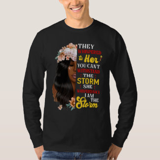 Zij fluisterde terug Ik Ben De Storm Zwarte Geschi T-shirt