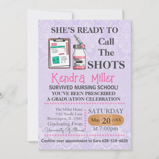 Zij is klaar om het Afstuderen van de showts te ro Kaart (Voorkant)