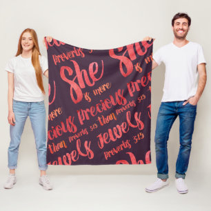 Zij is waardevoller dan juwelen Spreuken 3:15 Fleece Deken
