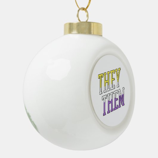 Zij zij nonbinary kleuren keramische bal ornament (Links)