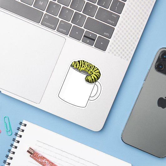 Zijpijler met Mok Sticker (Laptop met iPhone)
