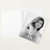 Zilver aangepaste foto script monogram 2025 planner (Display)