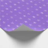 Zilver en wit Sneeuwvlokken Blauwe Kerstmis Cadeaupapier (Hoek)