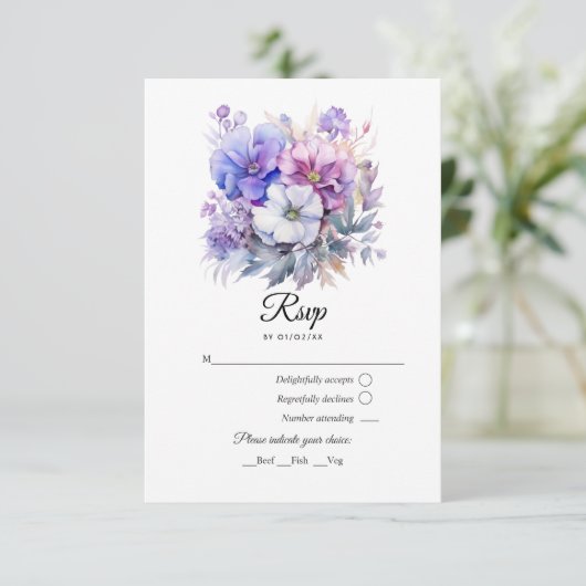 Zilver, Icy Blue en Lila Bloemenbruiloft RSVP Kaartje (Staand voorkant)