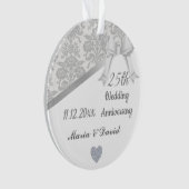Zilveren 25ste huwelijksverjaardag. ornament (voorkant)
